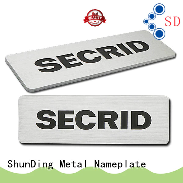 ShunDing holes personalized name plates from China for auction