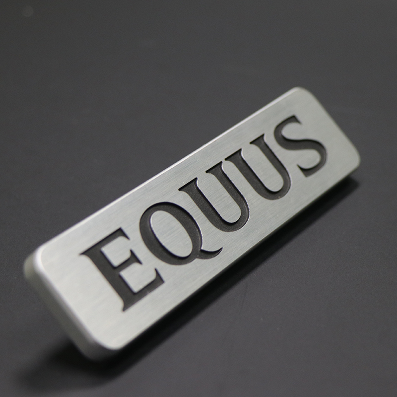 Custom Embossed Metal Nameplate Shunding