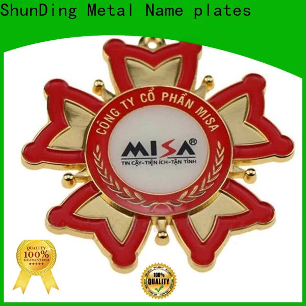 ShunDing advanced custom metal logo badges owner for auction