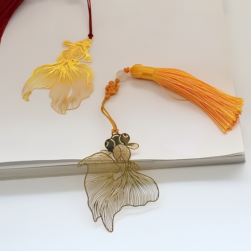 Custom Hollow Metal Leaf Retro Brass Flower Crafts Bookmark
